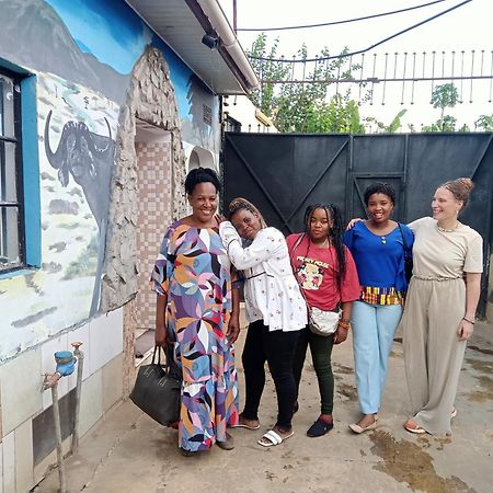 First Point Arusha Hostel Екстер'єр фото