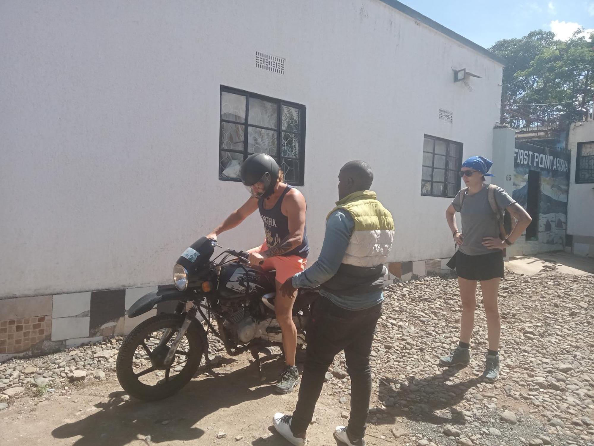 First Point Arusha Hostel Екстер'єр фото